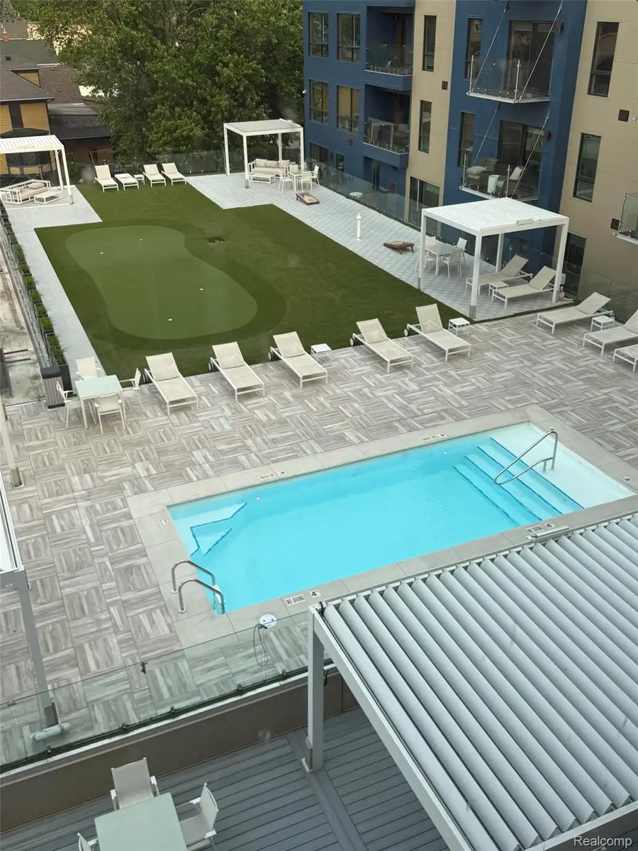 166 Oak Street, Wyandotte, MI 48192 - Image #2