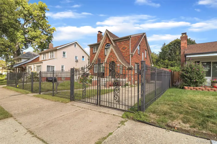 16764 Blackstone Street, Detroit, MI 48219 - Image #3