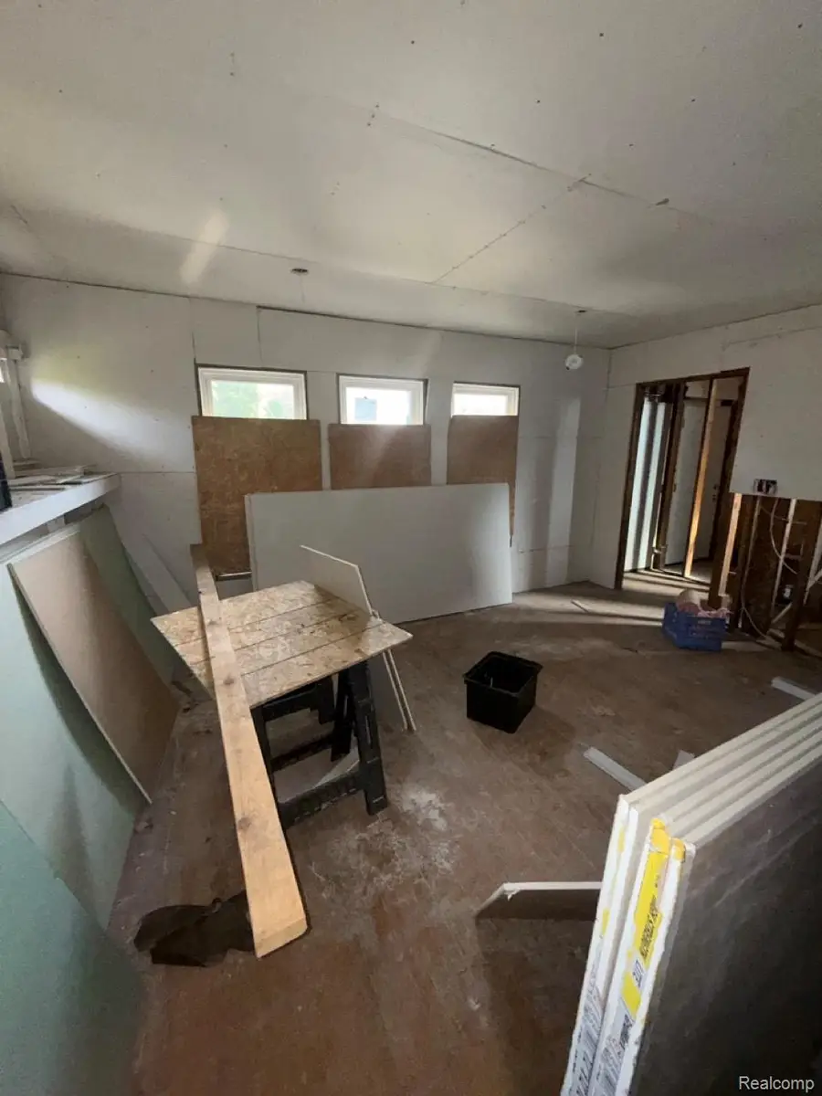 5225 Maplewood Street, Detroit, MI 48204 - Image #3