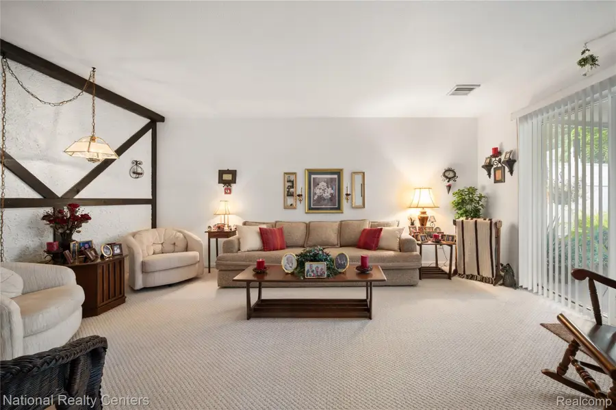 30223 Astor Street, Farmington Hills, MI 48336 - Image #3