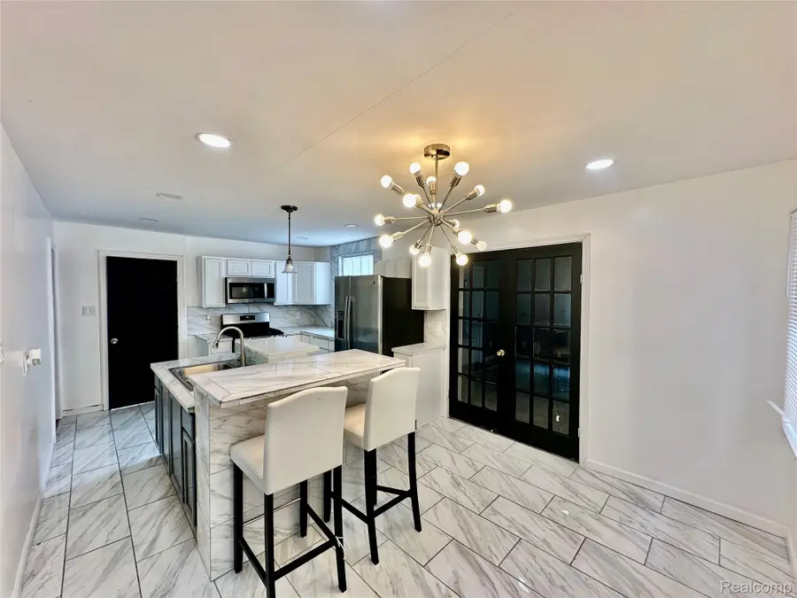 19483 Hartwell Street, Detroit, MI 48235 - Image #3