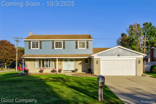 38576 Foxcroft Street, HarrisonTownship, MI 48045