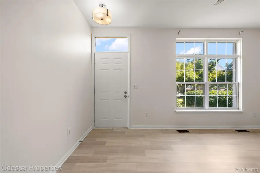 43103 Strand Drive, Sterling Heights, MI 48313 - Image #2