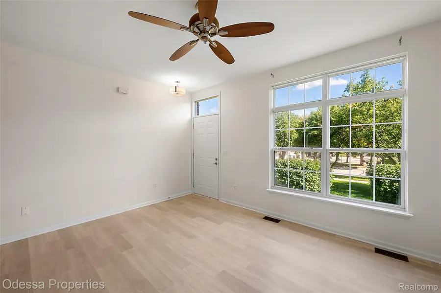 43103 Strand Drive, Sterling Heights, MI 48313 - Image #3