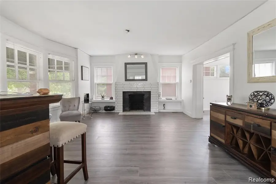 1725 Seyburn Street, Detroit, MI 48214 - Image #2