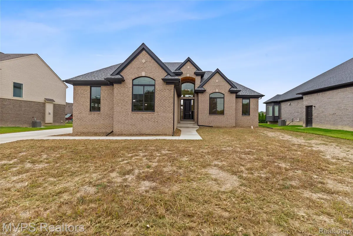 35736 Addison Drive, New Baltimore, MI 48047 - Image #1