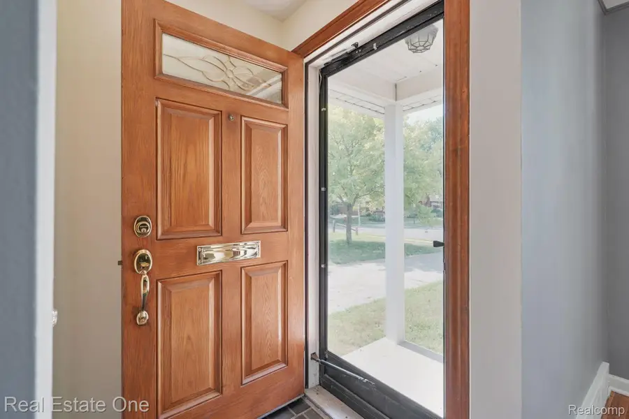 21135 Littlestone Road, Harper Woods, MI 48225 - Image #2