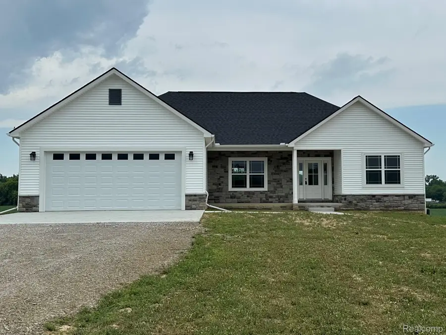 1452 Debi Ann Drive, Lapeer, MI 48446 - Image #2