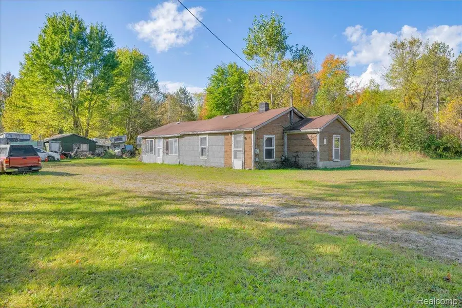 6417 Dove Road, Kimball, MI 48074 - Image #3