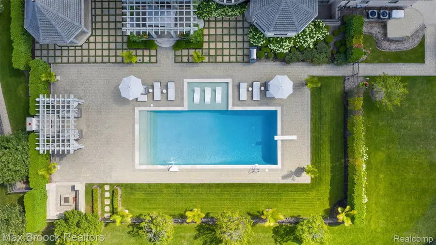 5466 Orchard Ridge Drive, Rochester, MI 48306 - Image #3