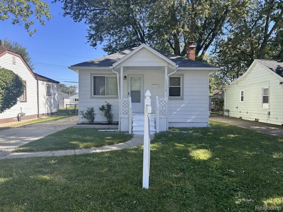 26584 Hampden Street, Madison Heights, MI 48071 - Image #2