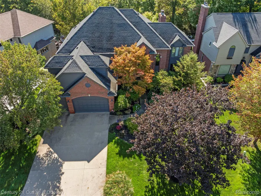 1555 Wandrei Court, Commerce Township, MI 48382 - Image #3