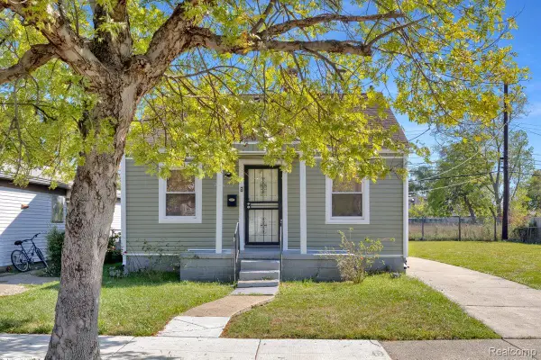 8100 Greenlawn Street, Detroit, MI 48204