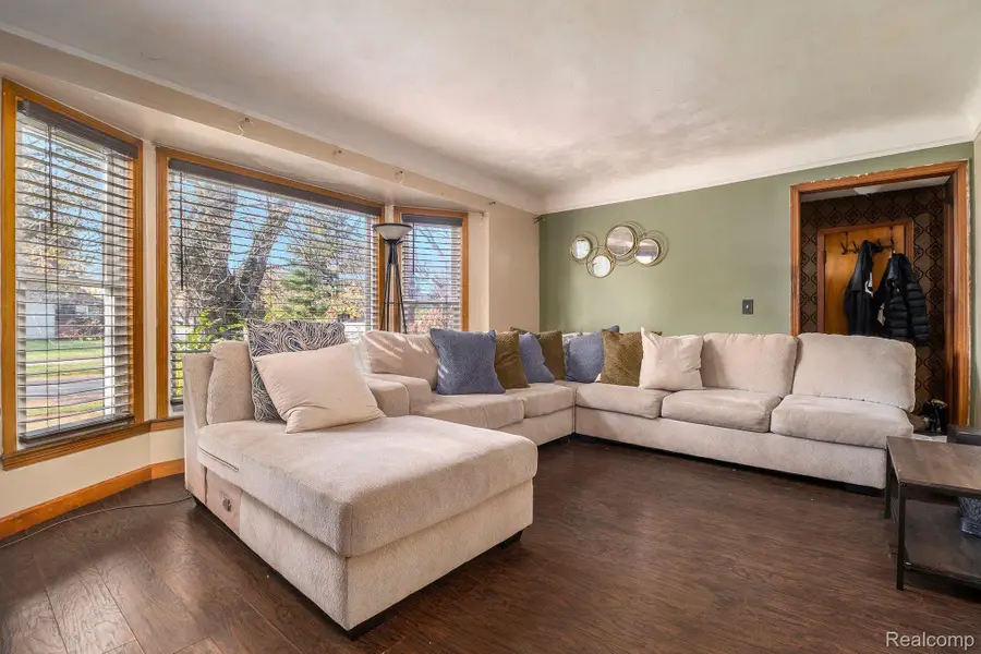 8360 Freda Street, Detroit, MI 48204 - Image #3