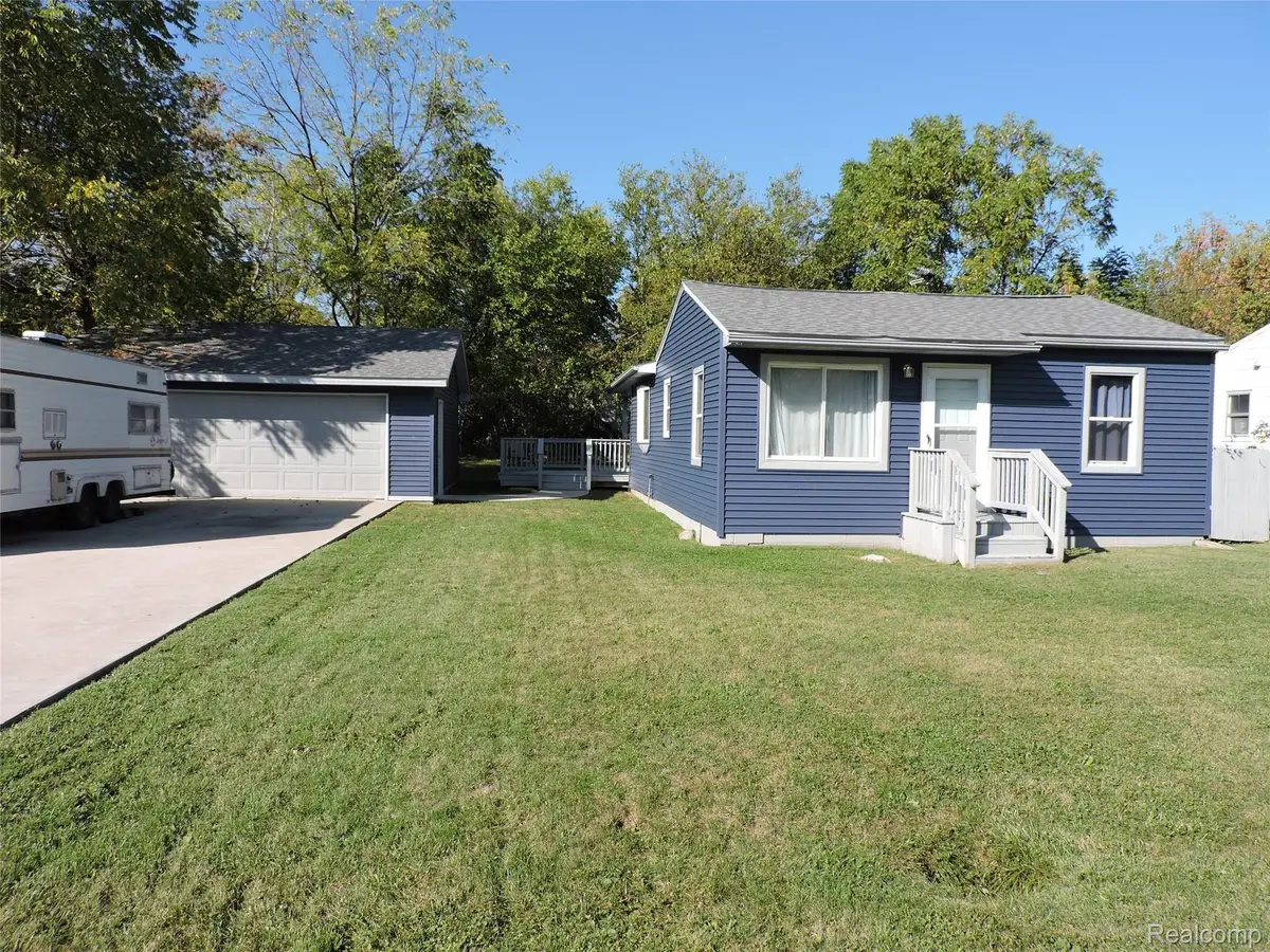 2043 E Schumacher Street, Burton, MI 48529 - Image #1
