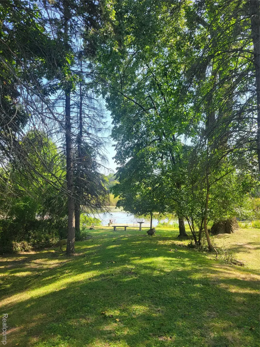 1831 Long Pointe Drive, Bloomfield, MI 48302 - Image #2