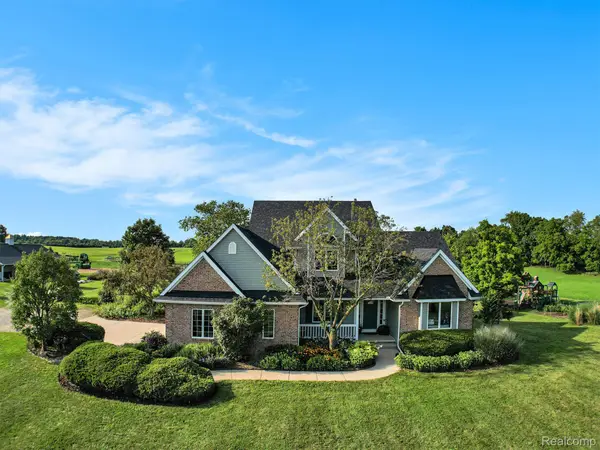 8584 E Parker Road, Laingsburg, MI 48848