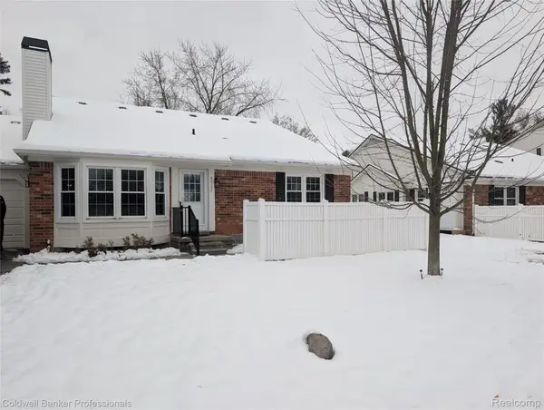 42157 Old Pond Circle, Plymouth, MI 48170