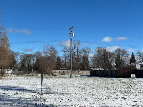 1819 Kern, PortHuron, MI 48060