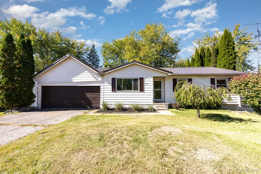 14108 North Road, Fenton, MI 48430 - Image #3