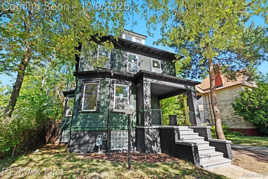 237 Alger Street, Detroit, MI 48202 - Image #2