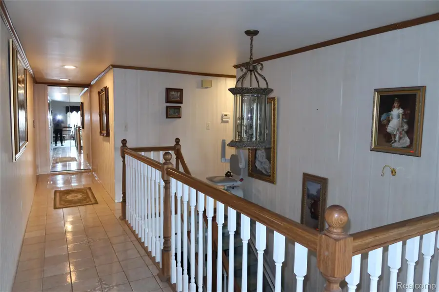 18035 University Park Drive #56, Livonia, MI 48152 - Image #2