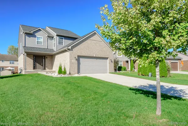 13656 Cambridge Court, Belleville, MI 48111