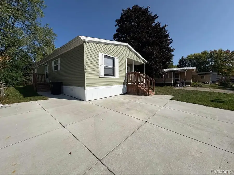 6421 Breezeway Drive, Brighton, MI 48114 - Image #2