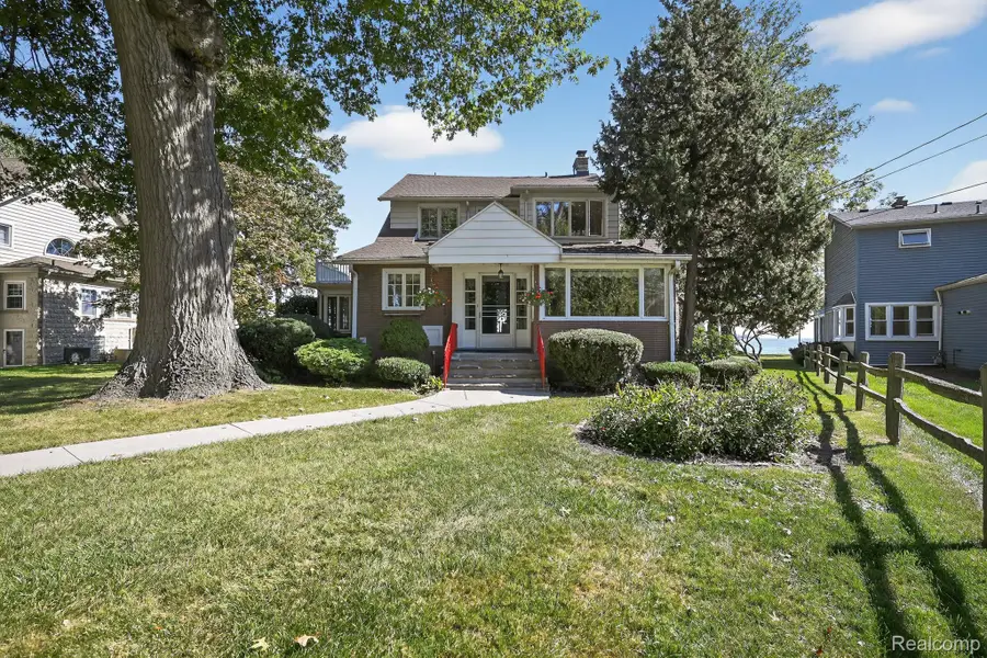 29863 E River Road, Grosse Ile, MI 48138 - Image #2