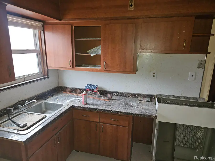 5297 Vancouver Street, Detroit, MI 48204 - Image #3