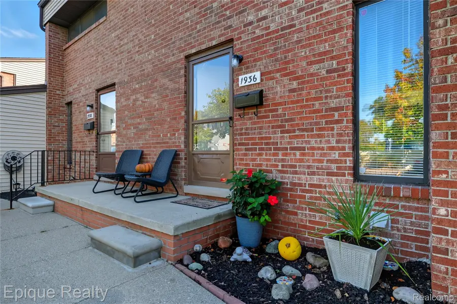 1936 Roman Court, Warren, MI 48092 - Image #3