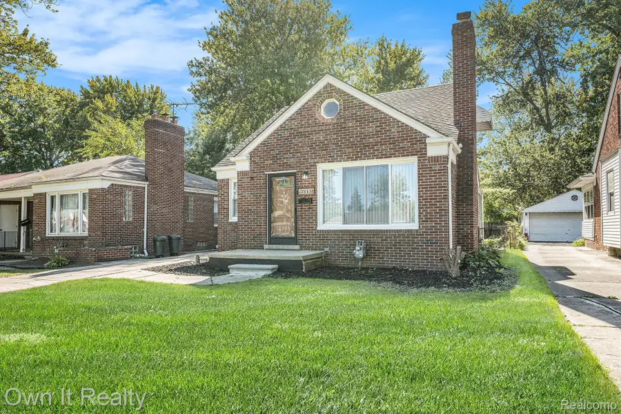 21138 Huntington Avenue, Harper Woods, MI 48225 - Image #3