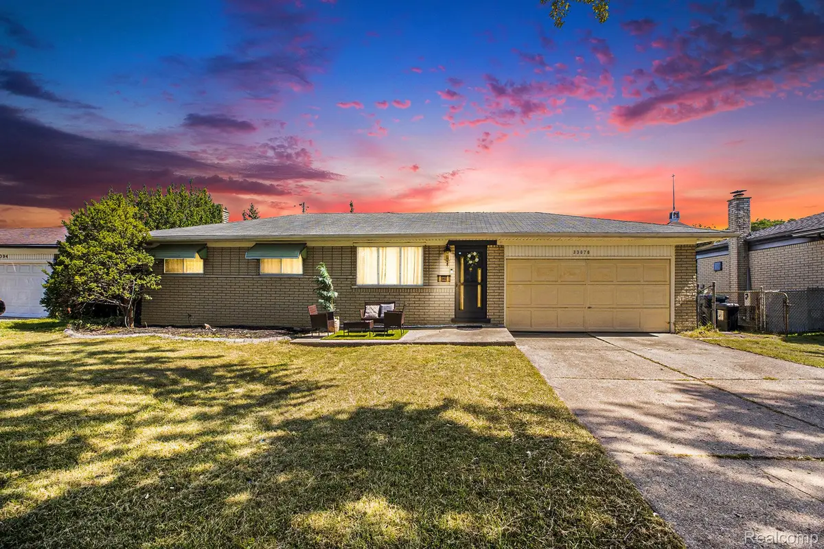 33076 Mccoy Drive Drive, Sterling Heights, MI 48312 - Image #1