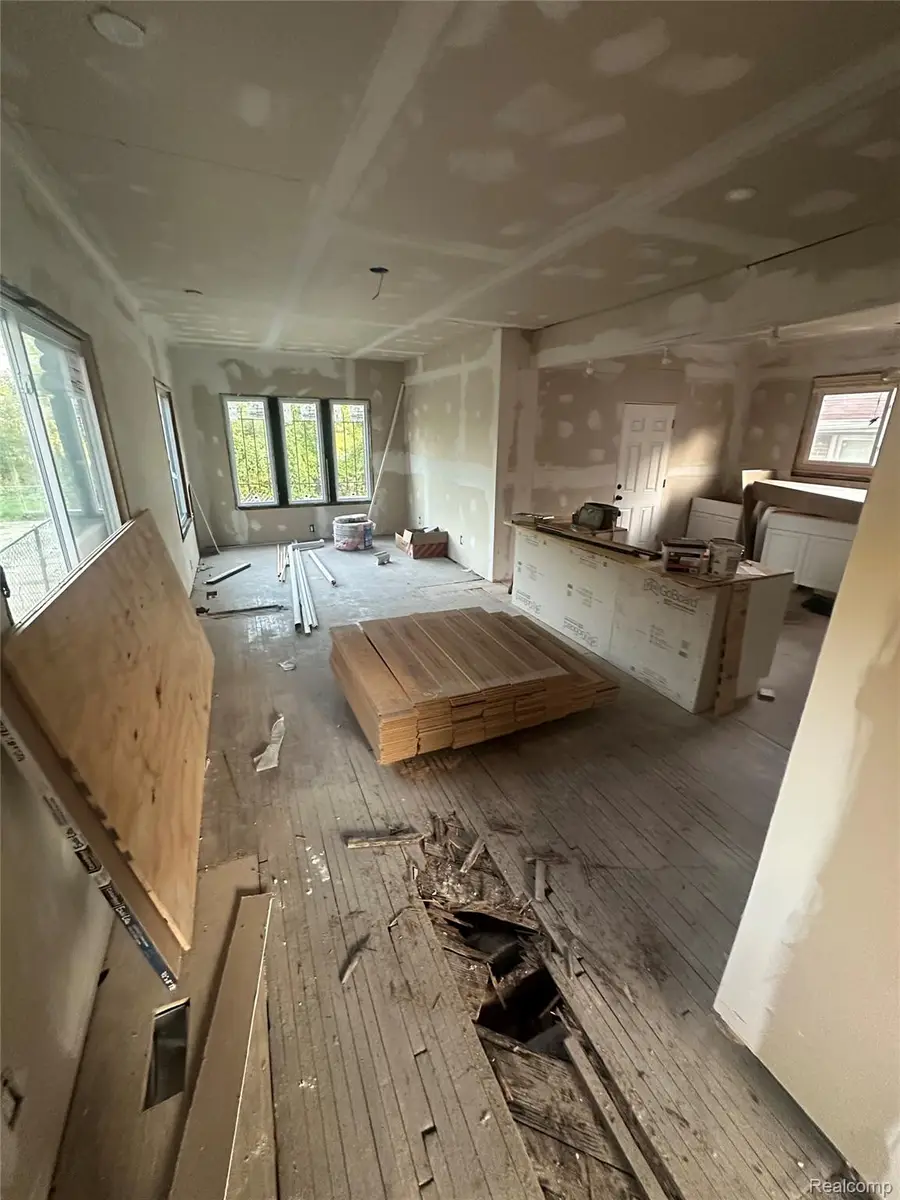 8740 Arcadia Street, Detroit, MI 48204 - Image #2