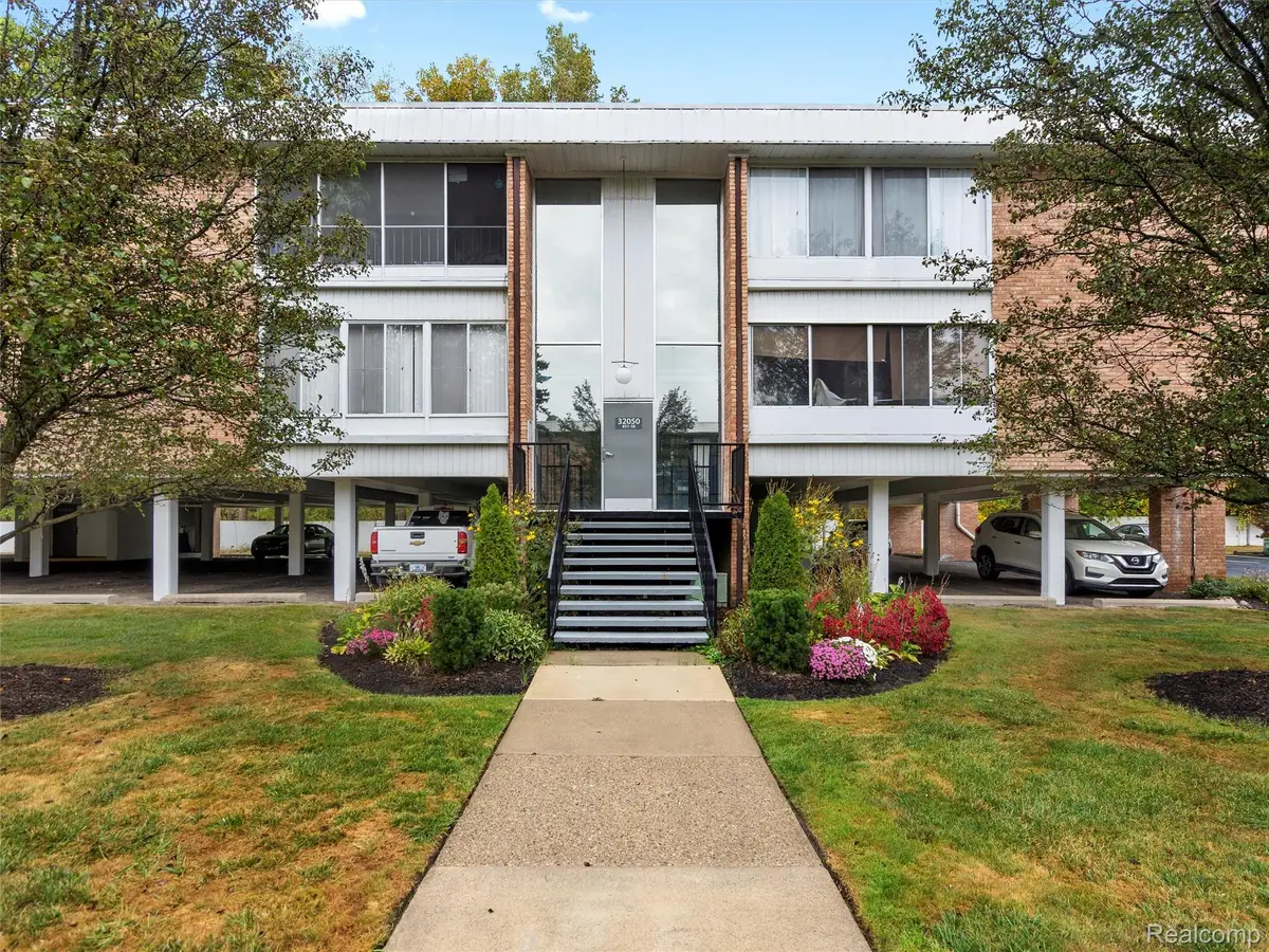32050 Grand River Avenue #58, Farmington, MI 48336 - Image #1