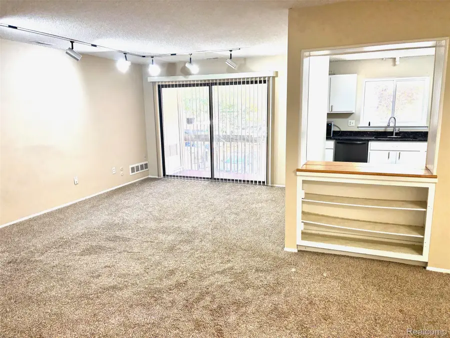 27845 Berrywood Lane #Farmington Hills, Farmington Hills, MI 48334 - Image #2