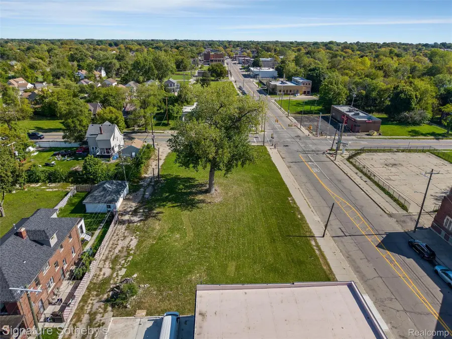 14345 Kercheval Street, Detroit, MI 48215 - Image #2