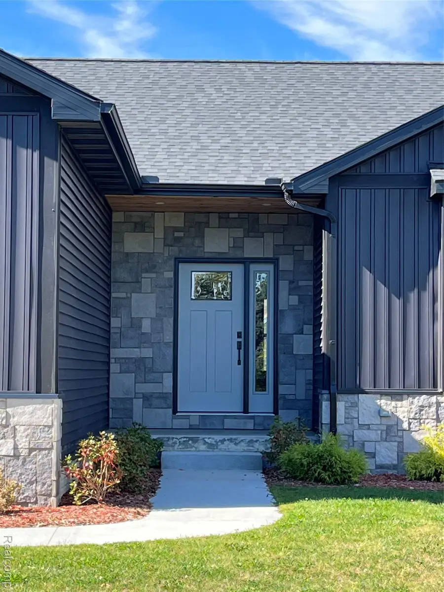 5217 Old Barn Lane, Clio, MI 48420 - Image #3