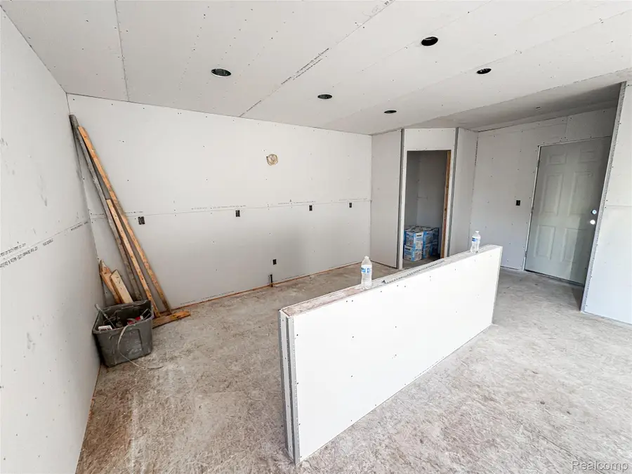 2231 Legacy Drive, Burton, MI 48519 - Image #2