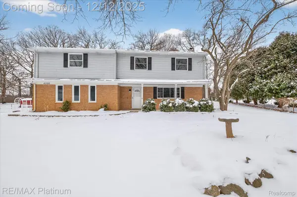 6550 Berrywood Drive, Brighton, MI 48116