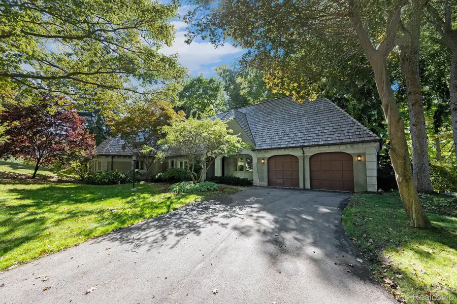 5459 Bristol Parke Drive, Clarkston, MI 48348 - Image #3