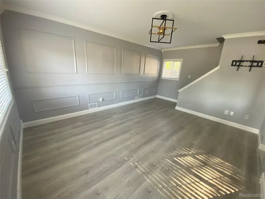 22011 E 10 Mile Road, Saint Clair Shores, MI 48080 - Image #2