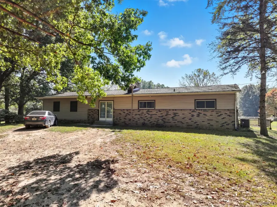 42891 Bemis Road, Belleville, MI 48111 - Image #3