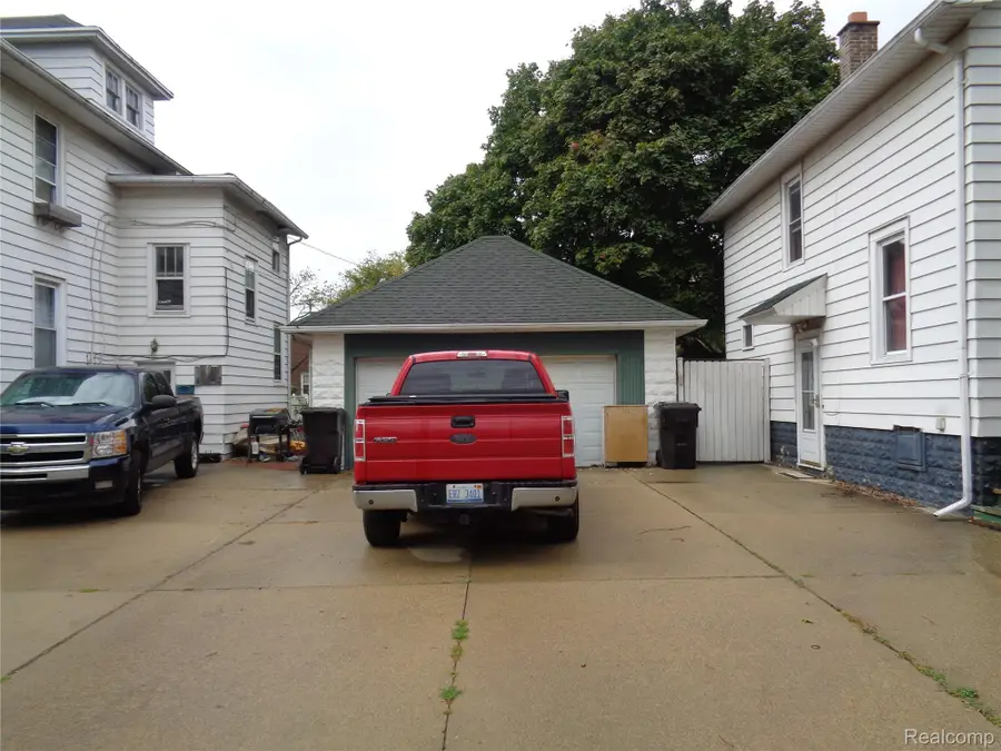 2756 4th St 410 West Road 4th Street, Trenton, MI 48183 - Image #3