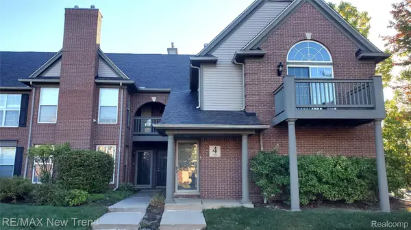 28280 Carlton Way Drive, Novi, MI 48377