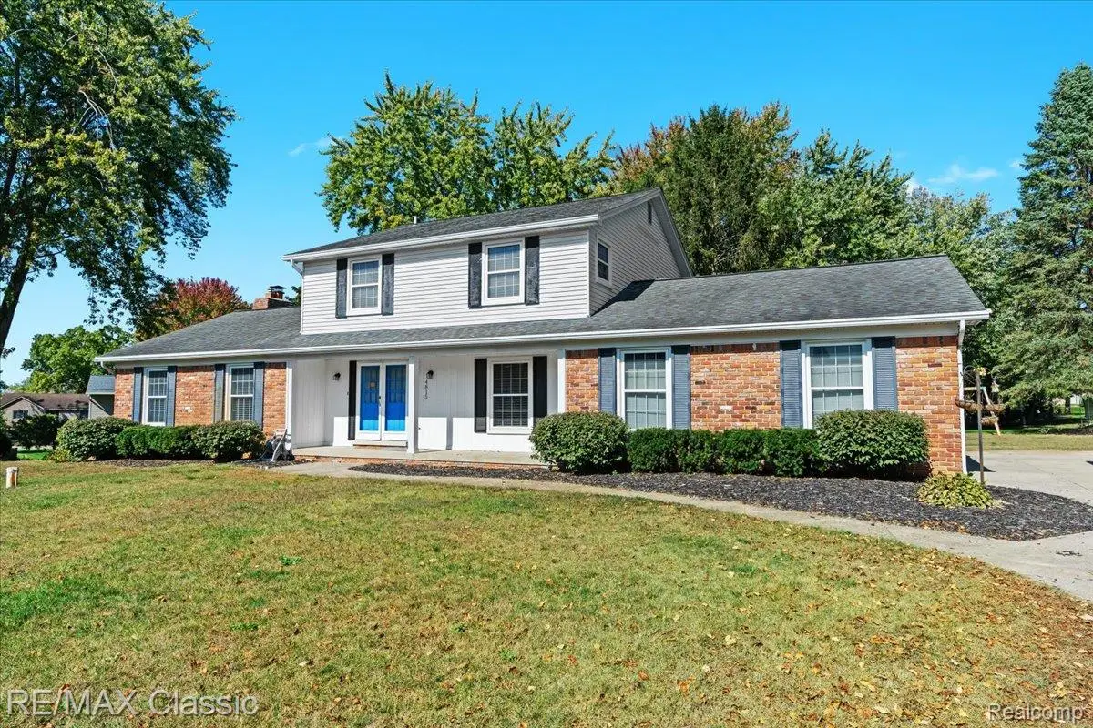 4815 Ravinewood Drive, Commerce Township, MI 48382 - Image #1
