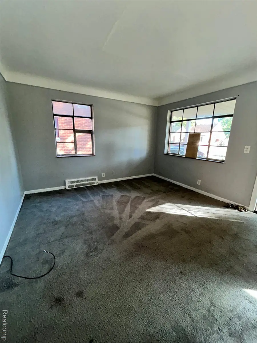 9327 Stout Street, Detroit, MI 48228 - Image #2