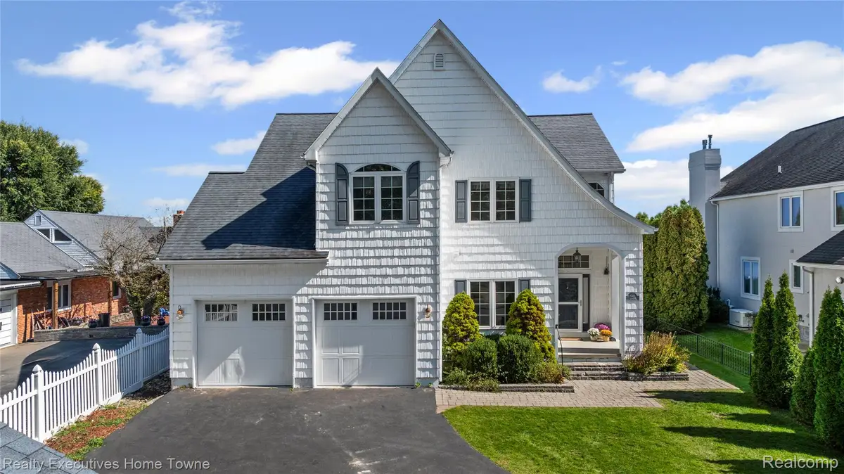 5802 Lakeshore Road, Fort Gratiot, MI 48059 - #1