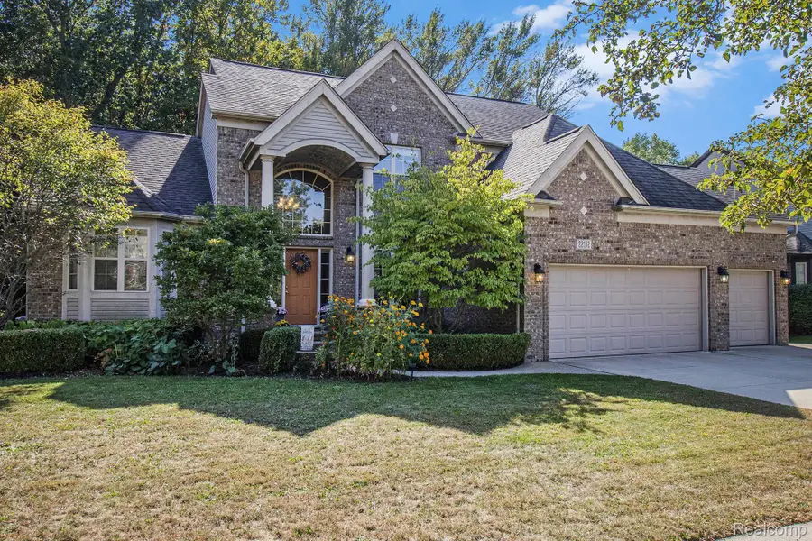 22152 Beech Knoll Drive, Macomb, MI 48044 - Image #2