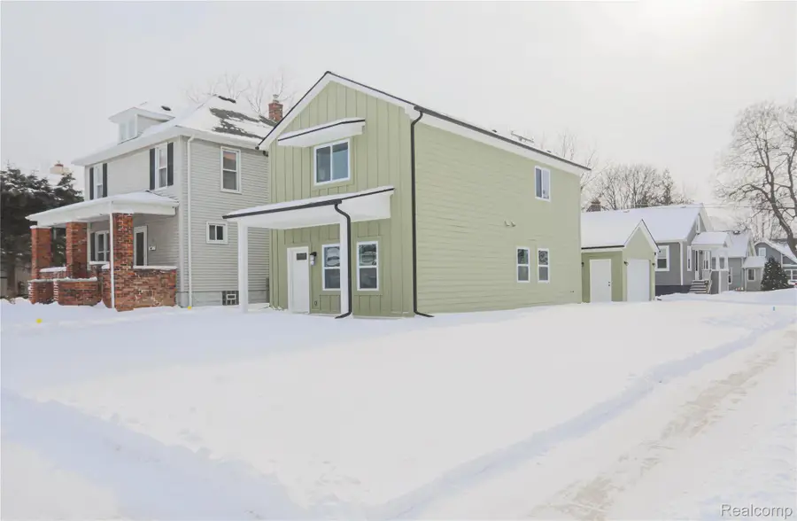 9 Queen Street, Mount Clemens, MI 48043 - Image #2